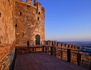 Εικόνες και μνήμες της παλιάς Θεσσαλονίκης ήρθαν στο φως μετά την μεγάλη νεροποντή (φωτό)